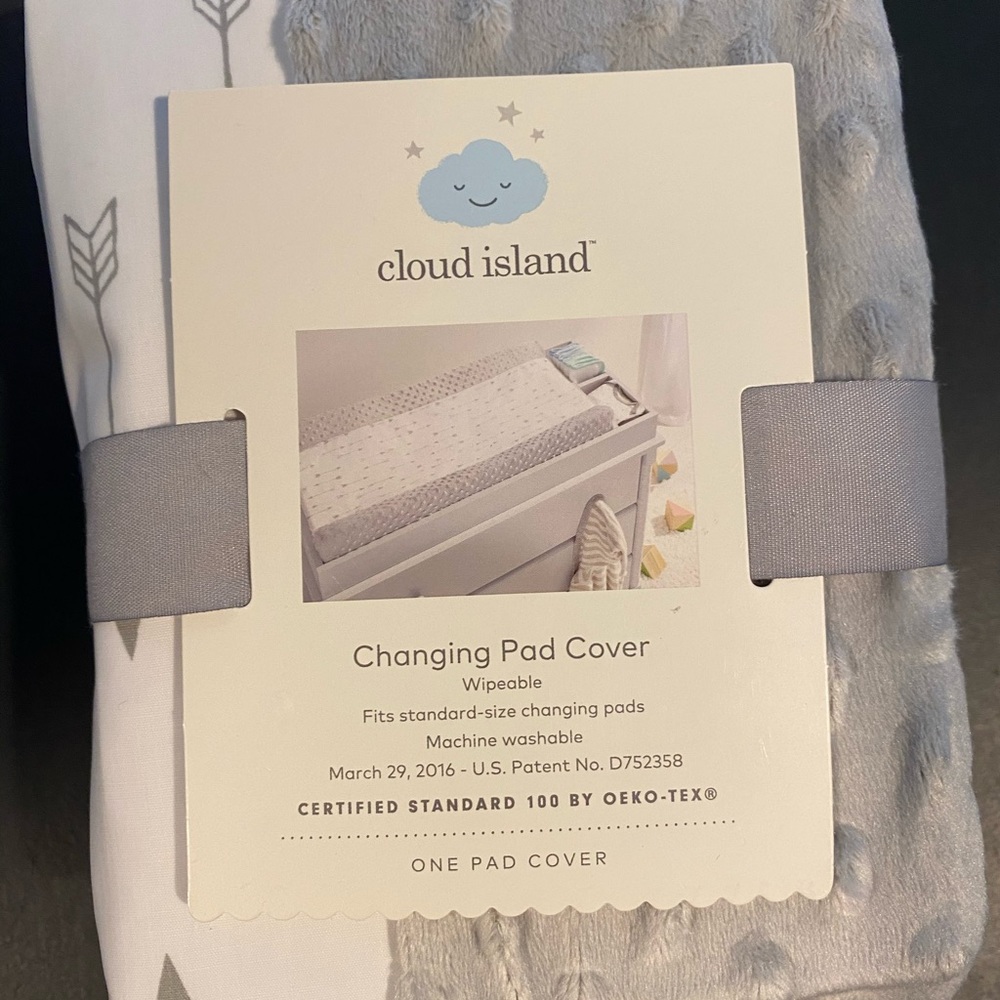 NWT changing table cover pad
